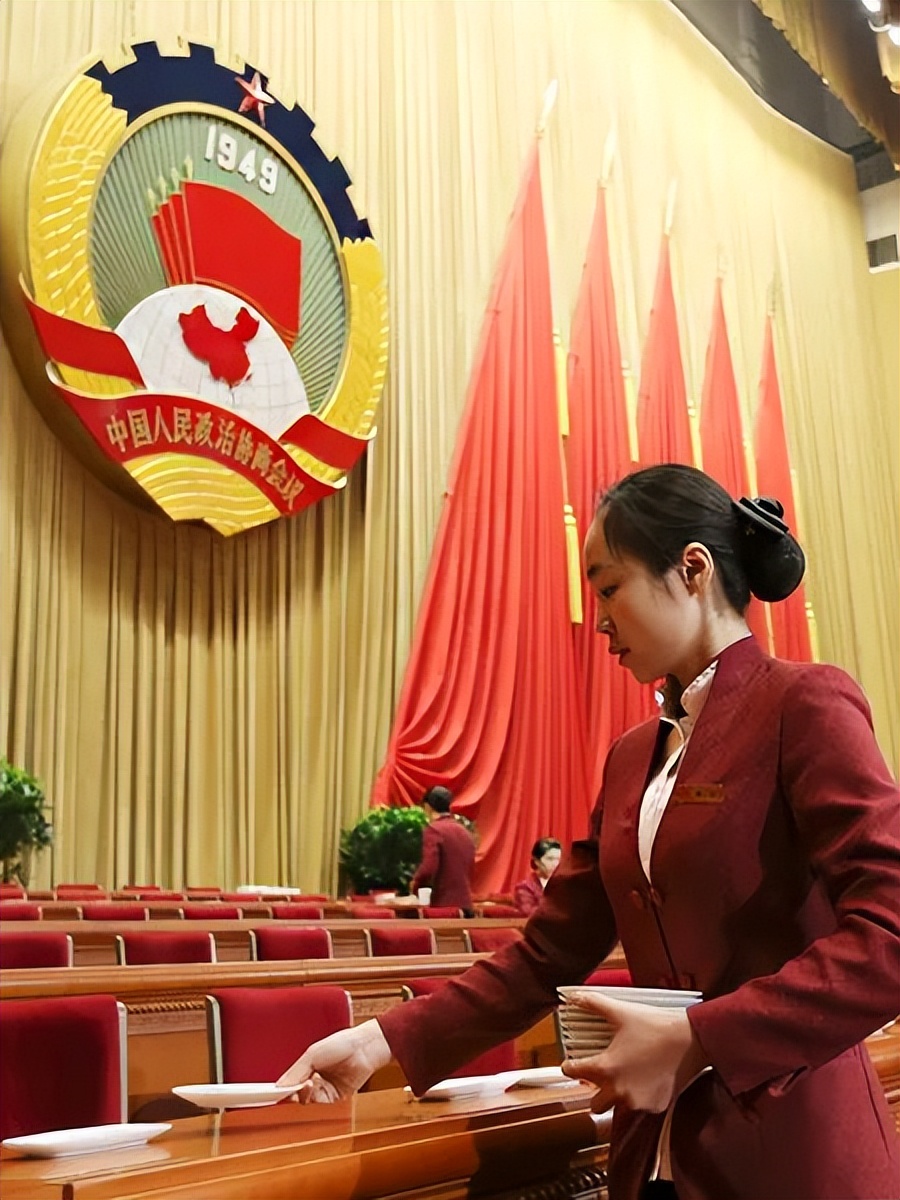 以青春之約立強(qiáng)國(guó)信仰，以奮斗之姿赴順澤之約